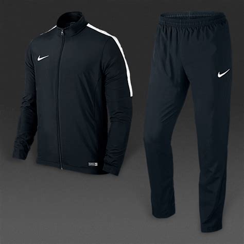 nike academy tracksuit boys.